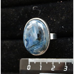 Кольцо с кианитом (кабошон-мозаика), овал 25х18мм, безразмерное (литая основа)