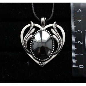 Кулон из гематита, овал 25х18мм, оправа "сердце с крыльями"