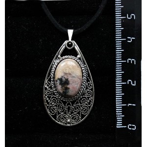 Кулон из родонита, филигрань, ручная работа, камень овал 18х13мм