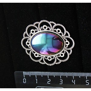 Брошь из гематита с радужным покрытием, овал 25х18мм, "ромашка"