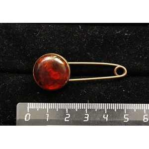 Брошь-булавка с янтарём темным (кабошон-мозаика), круг 18мм, цвет бронза