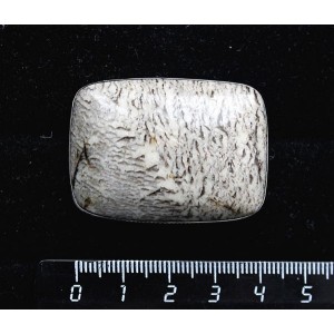 Брошь из пегматита, прямоугольник 41х30мм