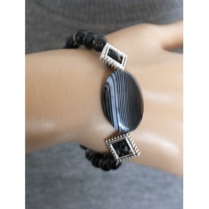 Браслет из агата черного с фурнитурой, овал 30х20мм + шарик 8мм огранка