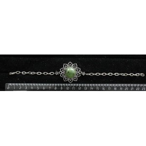 Браслет из нефрита, "цветок", круг 18мм, на цепочке