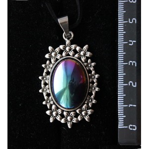 Кулон из гематита с радужным покрытием, овал 25х18мм, основа "клумба"