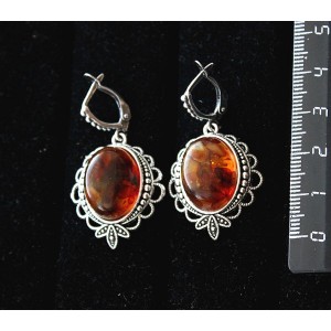 Cерьги из янтаря темного (кабошон-мозаика), овал 18х13мм, основа "трилистник", швензы посеребрение
