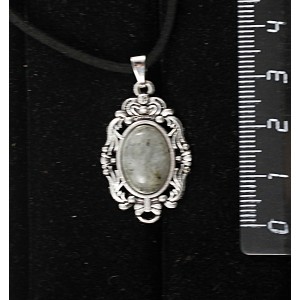 Кулон из лабрадорита, основа "принцесса", овал 14х10мм