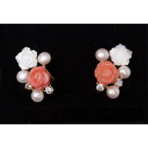 Серьги из коралла, перламутра и жемчуга "флора микс" замок гвоздик+лапка