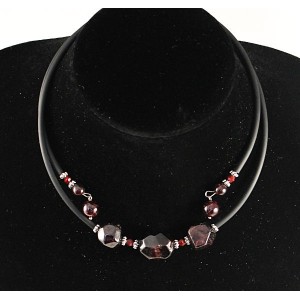 Колье из граната на струнке, камень 12 и 18мм крупная огранка