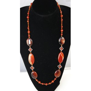 Колье из сердолика 70см, овал 30х20мм, овал 38х20мм, шарик 8 и 6мм