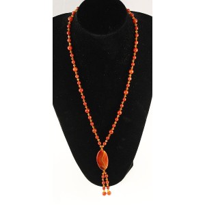 Колье-галстук из сердолика, овал 38х18мм + шарик 6 и 8 мм