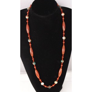 Колье из сердолика (бочонки) и агата пати (шарик 10мм огранка) 76см