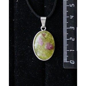 Кулон из хризолита и турмалина (кабошон-мозаика), простой овал 25х18мм