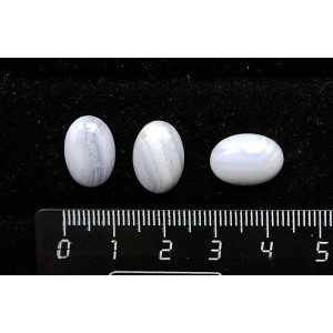 Агат голубой (сапфирин) кабошон овал 14х10мм