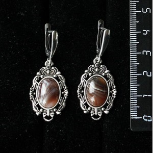 Серьги из агата серо-коричневого (ботсванский), "принцесса", овал 14х10мм, швензы посеребрение