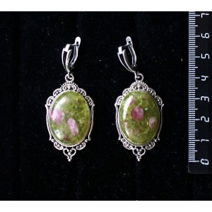Серьги из хризолита и турмалина (кабошон-мозаика), овал 25х18мм, "медальон", швензы посеребрение
