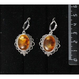 Cерьги из янтаря светлого, овал 18х13мм, основа "трилистник", швензы посеребрение
