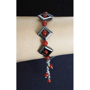 Браслет из сердолика, шарик 6мм в квадратной рамке из гематита