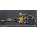 Колье-галстук из тигрового глаза и агата черного (кубик), овал 24х34мм + шарик 6мм