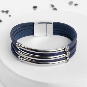 Браслет кожа "На магните" три дуги со стразами, 18,5см, цвет тёмно-синий Браслет кожа "На магните" три дуги со стразами, 18,5см, цвет тёмно-синий