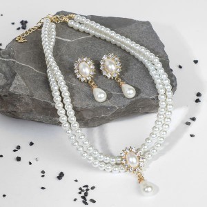 Комплект: серьги, колье "Антуанетта" вспышка, цвет белый, цвет золотистый