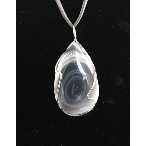 Кулон из агата серого (ботсванский), капля 52х32мм, мельхиор