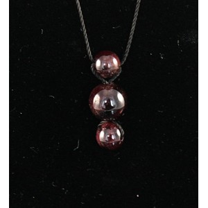 Кулон из граната "3 шарика", на нити