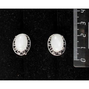 Серьги из агата белого, "греческие", родиум, 14х10мм, замок гвоздик+лапка