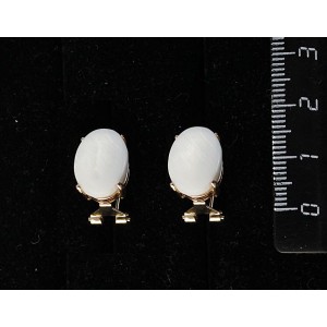 Серьги из перламутра, овал 14х10мм, замок гвоздик+лапка