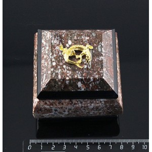 Шкатулка из змеевика и креноида комбинированная 80*80*65мм