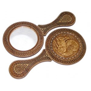 Зеркало береста круглое 160х85мм с ручкой "белочка"