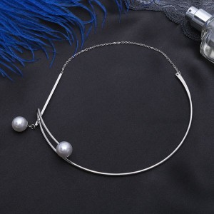 Колье "Ноэль" бусины с цепочкой, цвет белый, цвет серебристый (пластик, бижутерный сплав)