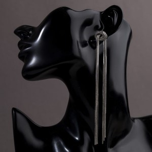 Серьги висячие "Водопад" узелок, цвет серебро