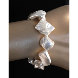 Браслет из жемчуга-майорки под барокко, цвет белый