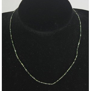 Бусы из турмалина зеленого кукуруза гр.2мм