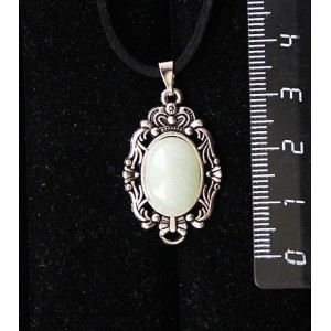 Кулон из авантюрина зеленого, основа "принцесса", овал 14х10мм