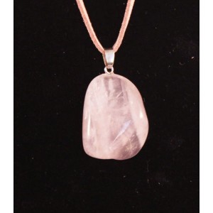 Кулон из кварца розового, галтовка 35х22х18мм