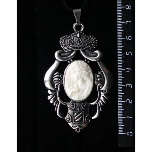 Кулон из  крафтовой смолы, цвет белый, кабошон "камея", овал 25х18мм, "императрица"