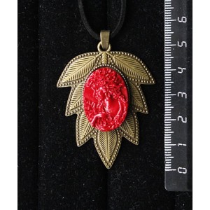 Кулон из крафтовой смолы, цвет красный, кабошон "камея", овал 25х18мм, "лист"