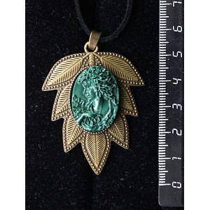 Кулон из крафтовой смолы, цвет темно-зеленый, овал 25х18мм, "лист"