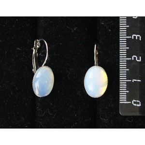 Cерьги из опала (иск.), овал 14х10мм, замок петелька