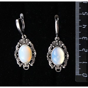 Серьги из опала (иск.), "принцесса", овал 14х10мм, швензы посеребрение