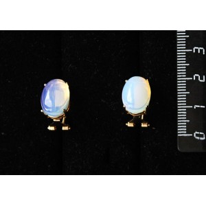 Серьги из опала (иск.), овал 14х10мм, замок гвоздик+лапка