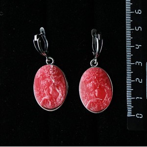 Серьги из крафтовой смолы, цвет розовый, кабошон "камея", простой овал 25х18мм, швензы посеребрение