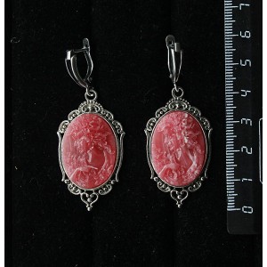 Серьги из крафтовой смолы, цвет розовый, кабошон "камея", овал 25х18мм, "медальон", швензы посеребрение