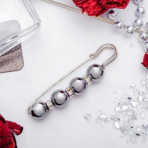 Булавка "Квартет" 8,5см, шар №14, цвет глянцевый серый, цвет серебристый