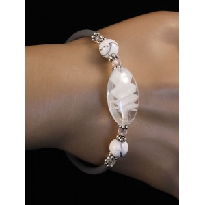 Браслет на струнке из каулита и белого муранского стекла