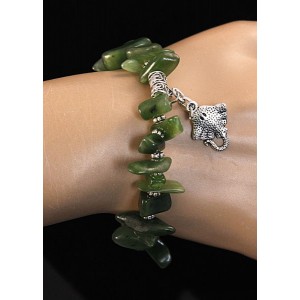 Браслет из нефрита, длинная галтовка, с подвеской