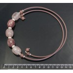 Колье из кварца земляничного на струнке, галтовка 20х15мм, 5 камней