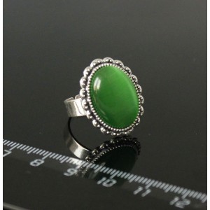 Кольцо с кошачьим глазом (синт.), цвет зелёный, овал 18x13, безразмерное, литая оправа